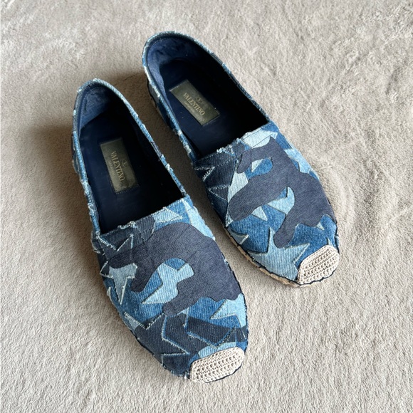 Valentino Garavani Camo Espadrilles Flats - Picture 2 of 14